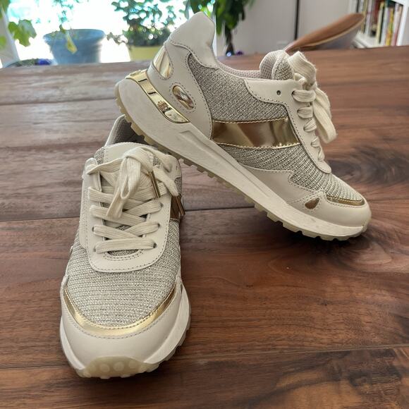 Michael Kors Monroe Gold Glitter Chain-Mesh Trainer Sneakers 5.5M Ivory/Gold - Picture 1 of 8